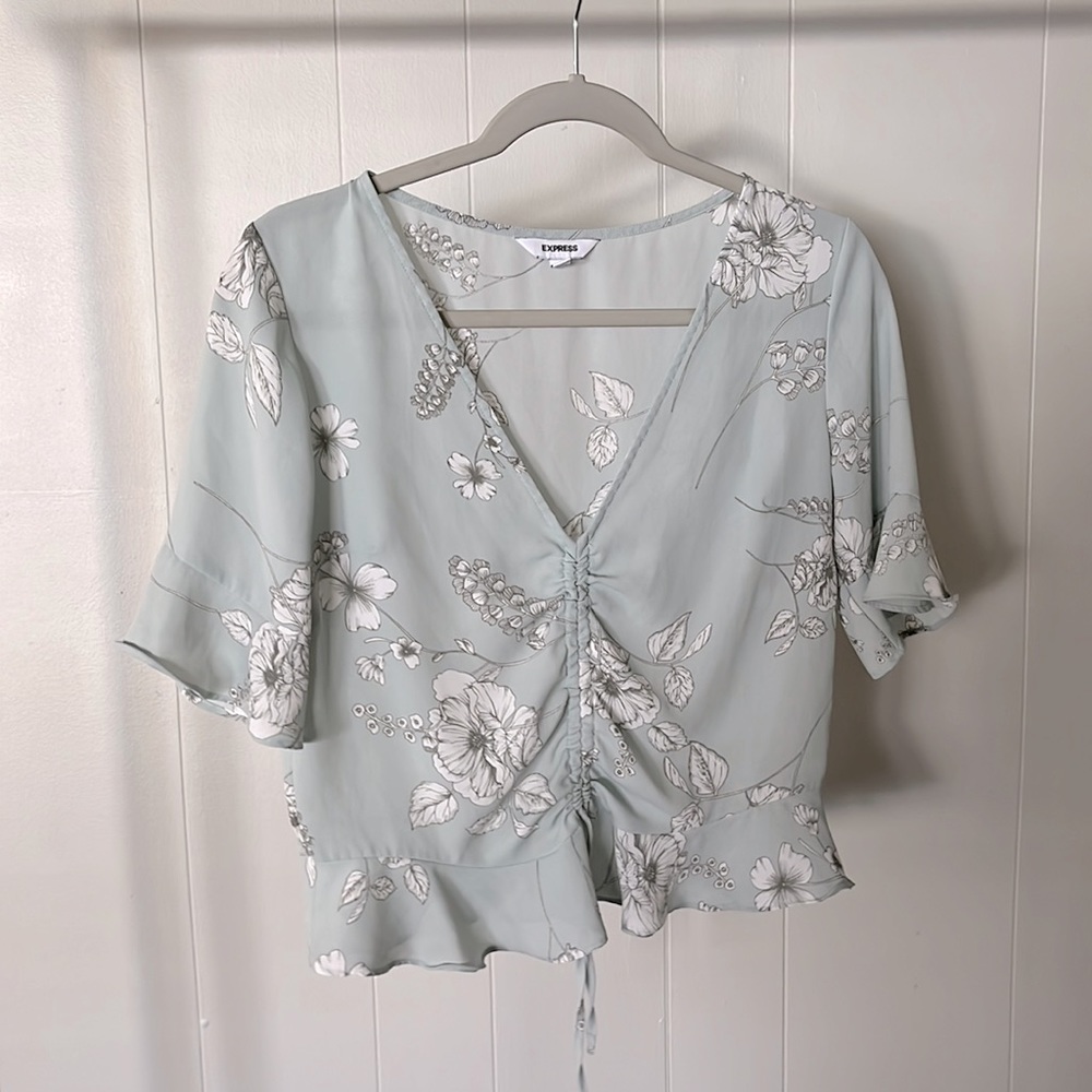 Express, size small floral short sleeve blouse